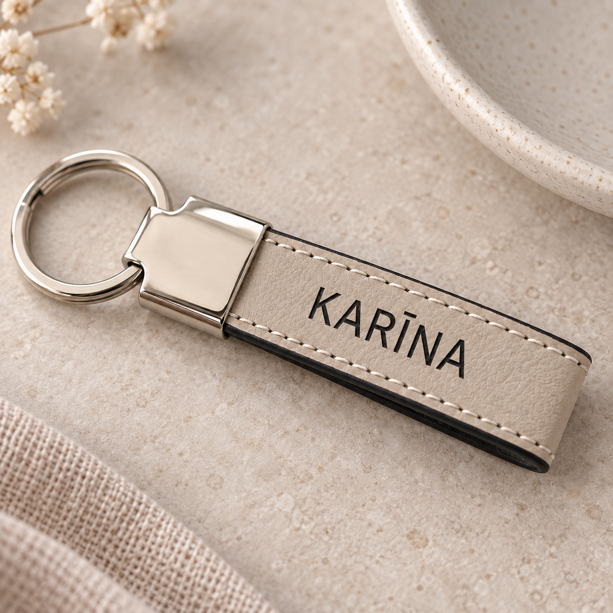 Pendant with name | Beige