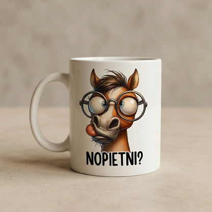 baltā keramikas krūze ar asprātīgo zirga ilustrāciju un uzrakstu "NOPIETNI?"